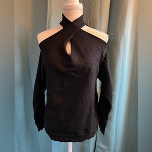 Cross key hole top, black, S